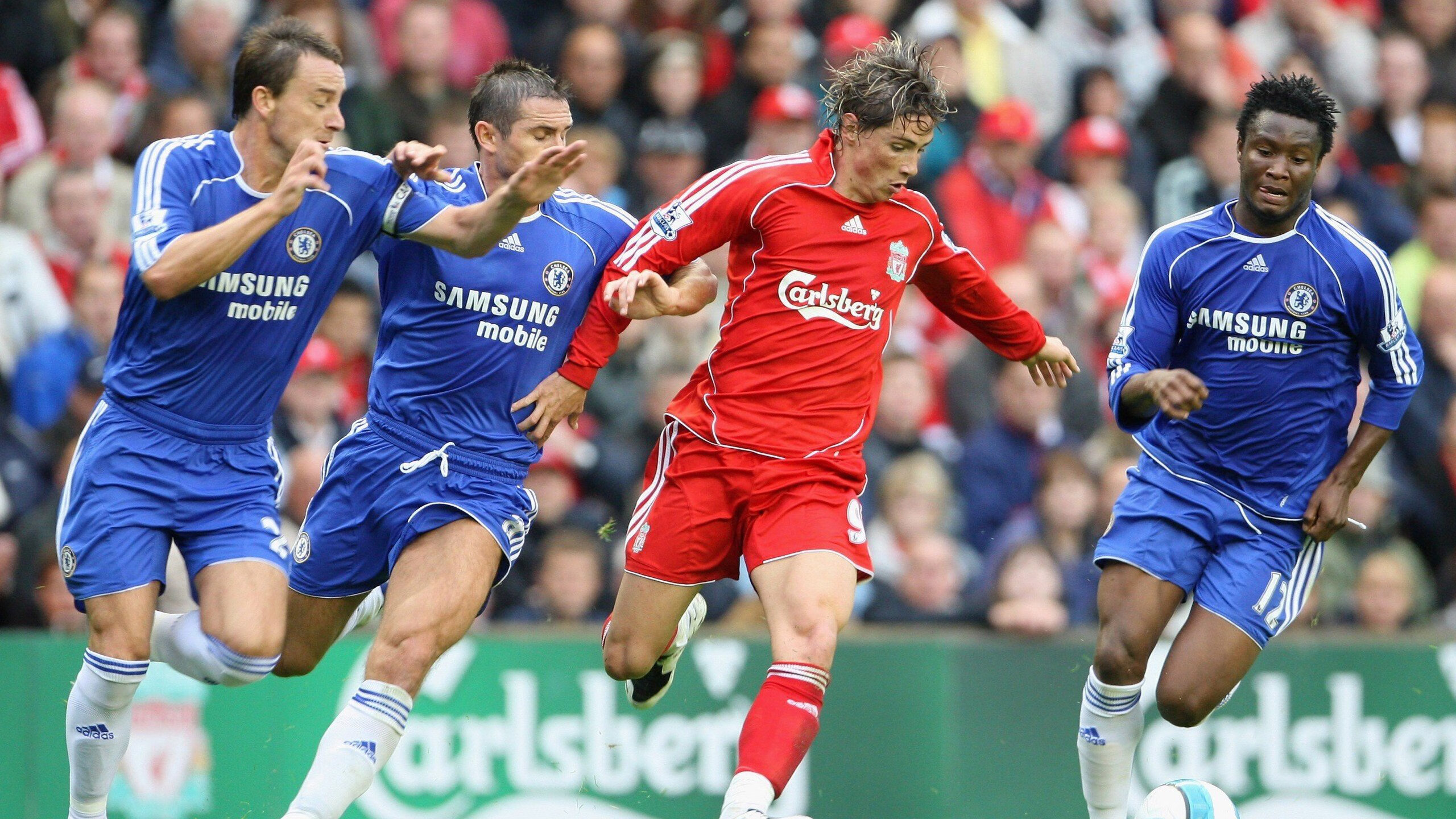 2019年总决赛第4场：库里在第一节就投进连续两个长距离三分，开启“火力模式”